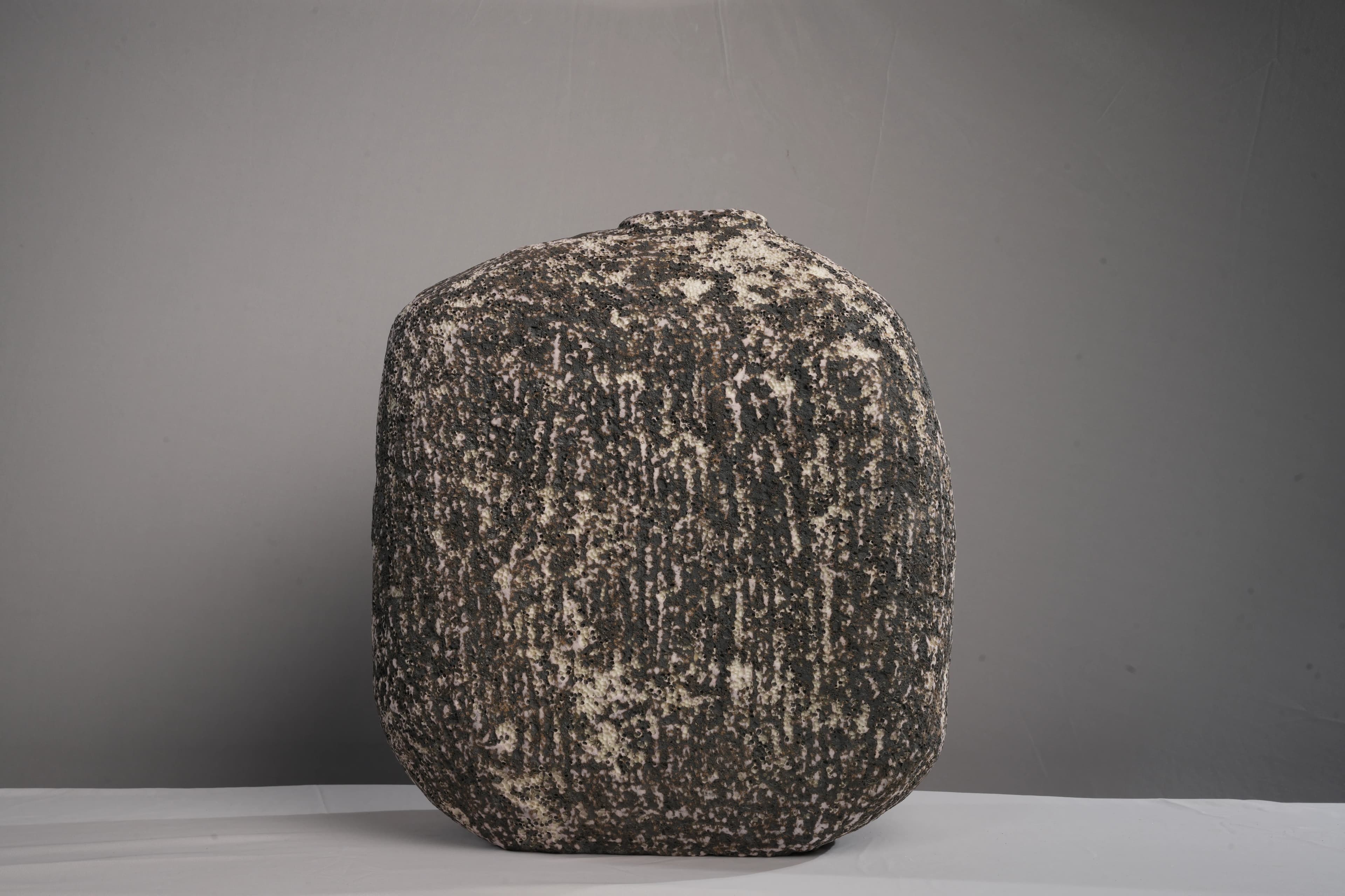 VAM-024