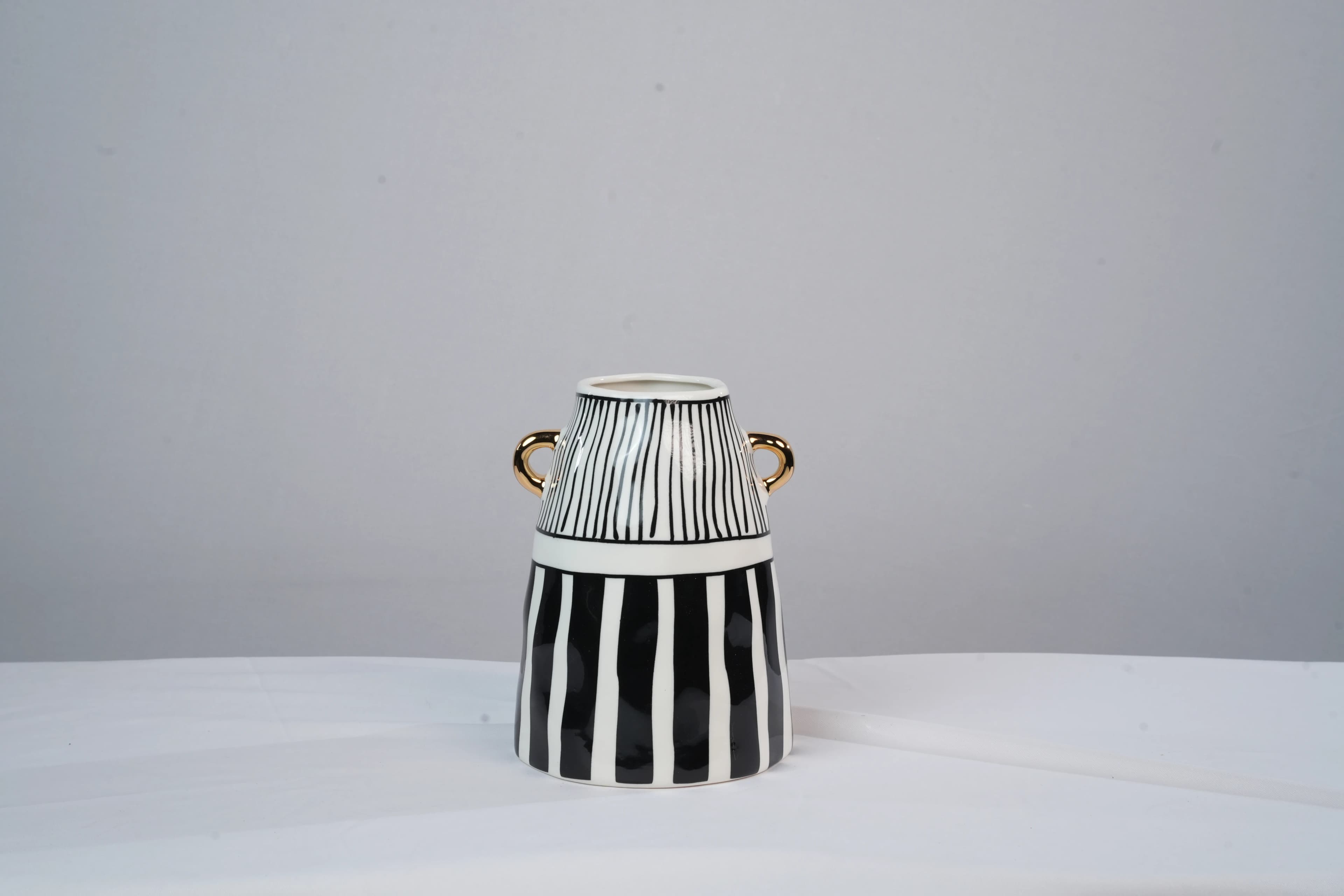 VAA-016 (SMALL) CERAMIC ARTIFACT