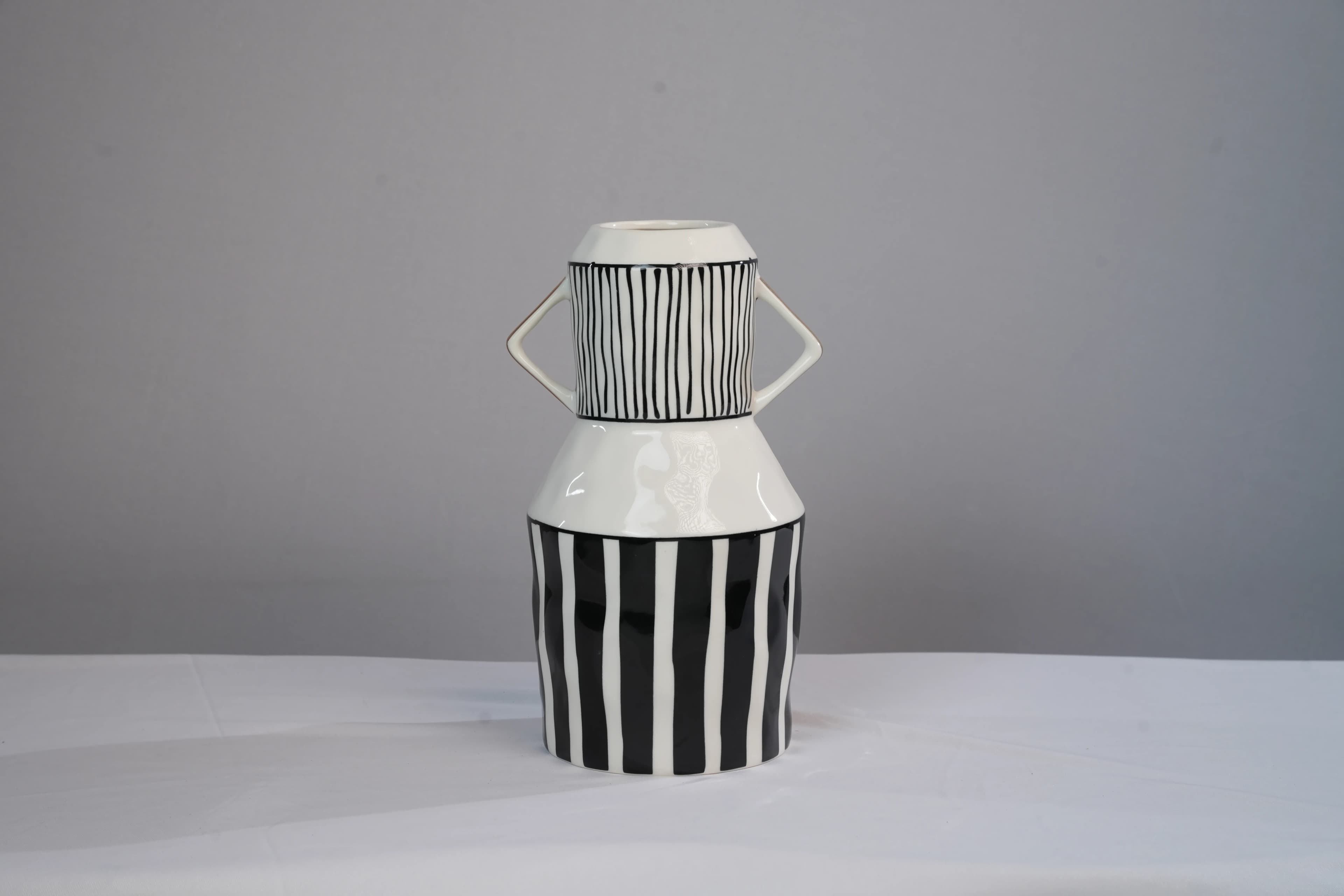 VAA-017 (BIG) CERAMIC ARTIFACT