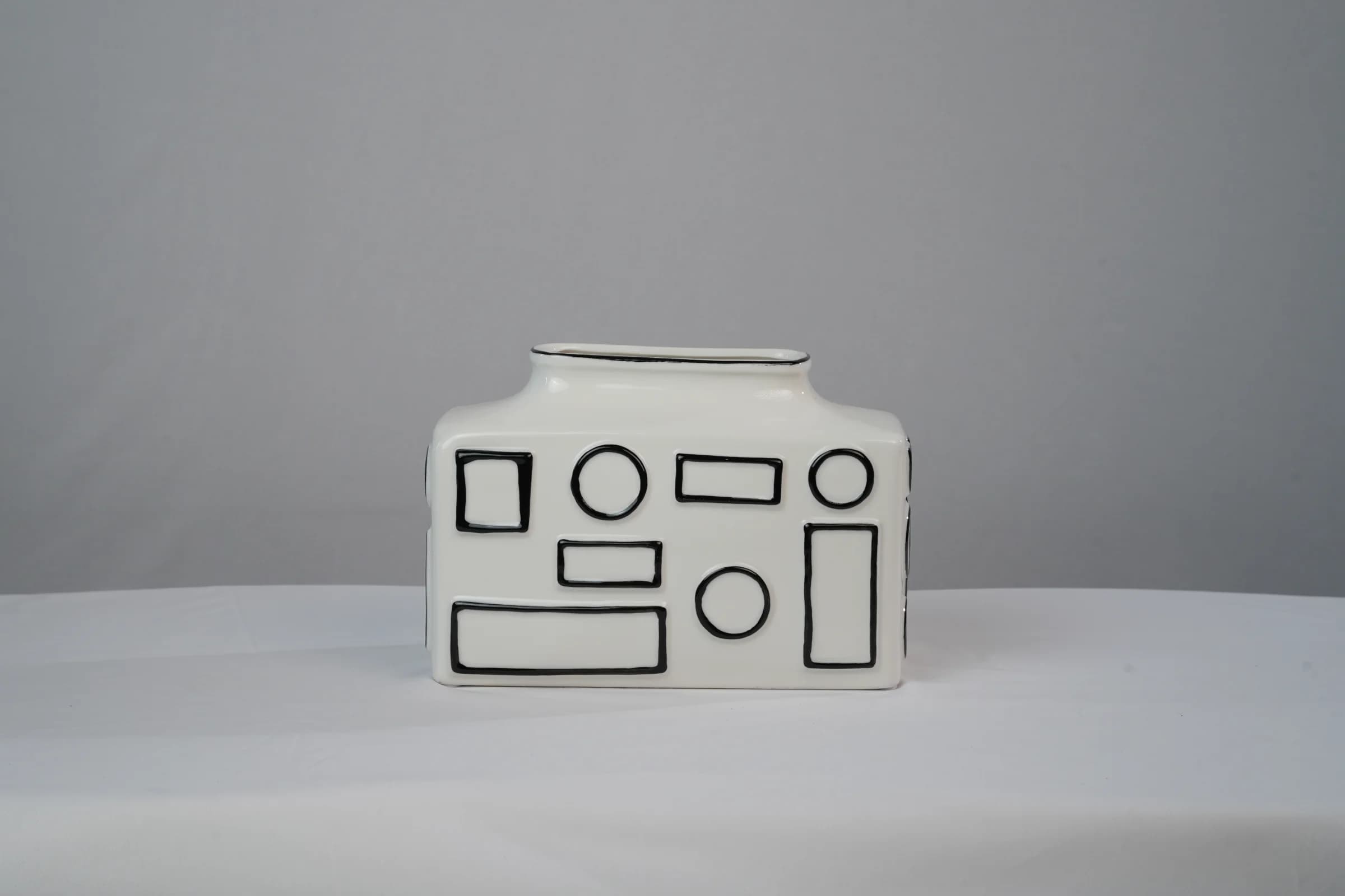 VAE-003-CERAMIC ARTIFACT