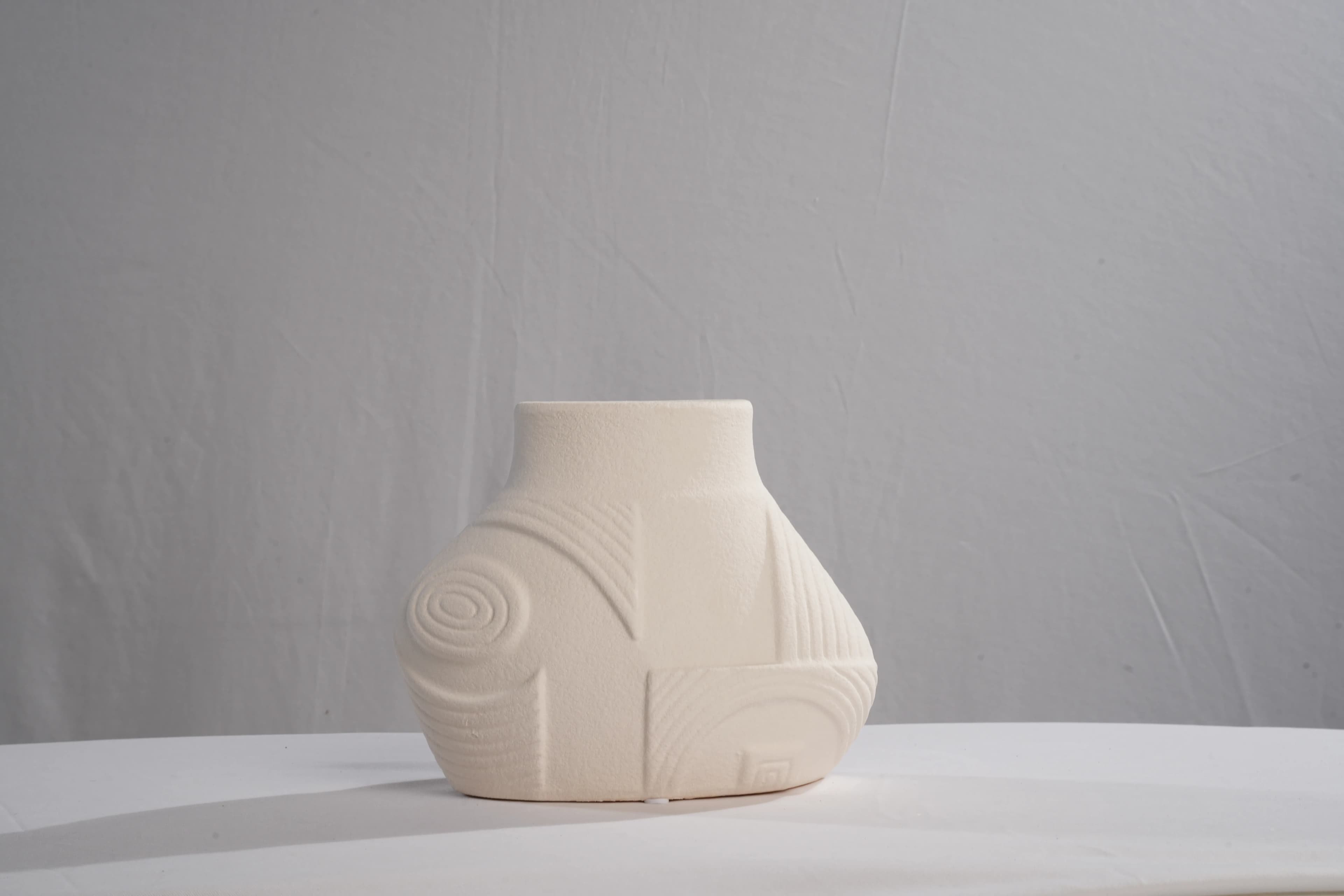 VAS-011-CERAMIC ARTIFACT